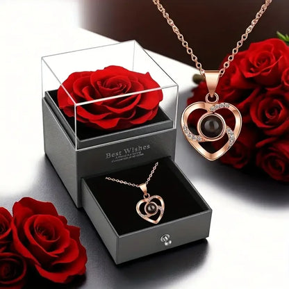 Boîte Cadeau Rose Rouge Éternelle avec Collier Cœur Doré